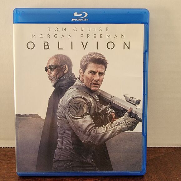 BLU-RAY Oblivion - Picture 1 of 3